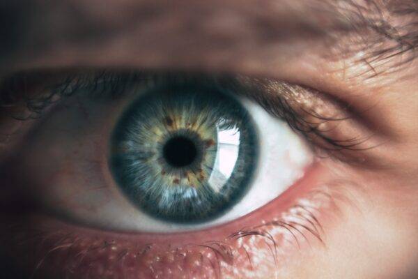 What Are Signs of Retina Problems? featured image