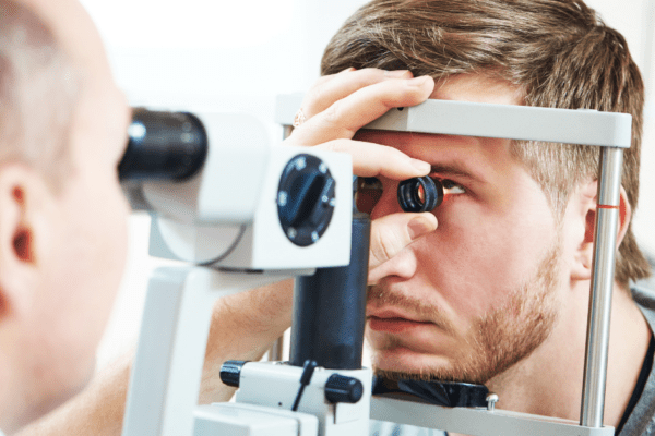 Eye Health During Pregnancy: Common Concerns and Precautions for Expecting Mothers featured image