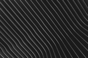 Why Do Straight Lines Look Wavy? featured image