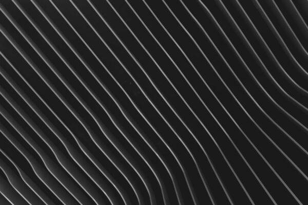 Why Do Straight Lines Look Wavy? featured image
