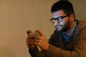 Blue Light and the Retina: Should You Be Worried? featured image